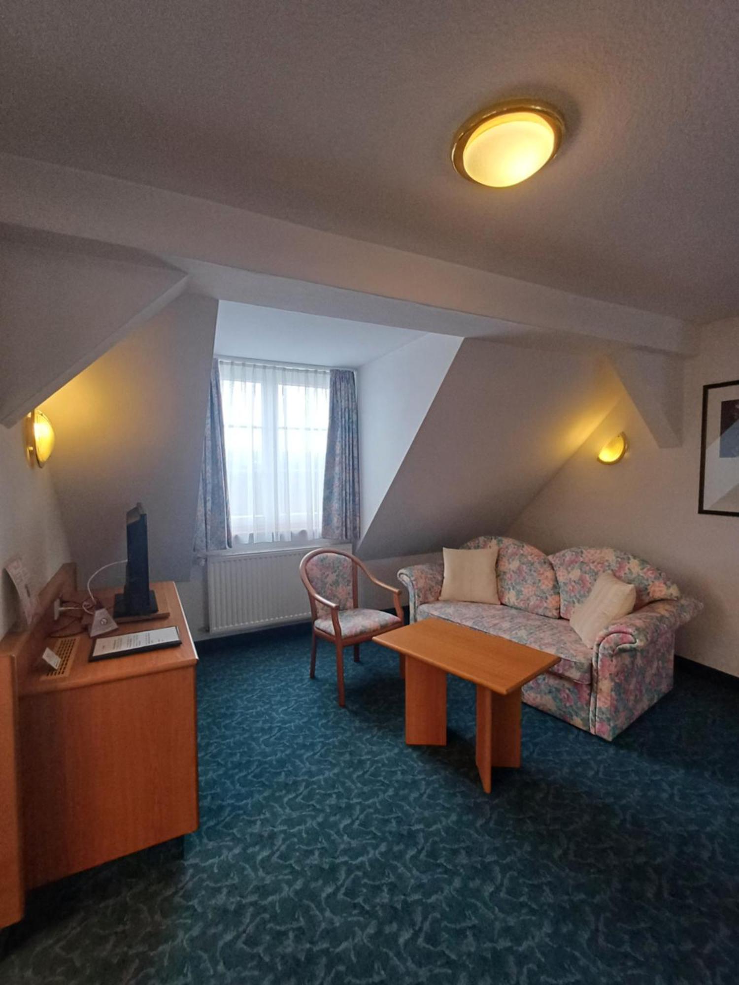 Hotel Garni Eschenbach Hildburghausen Ngoại thất bức ảnh